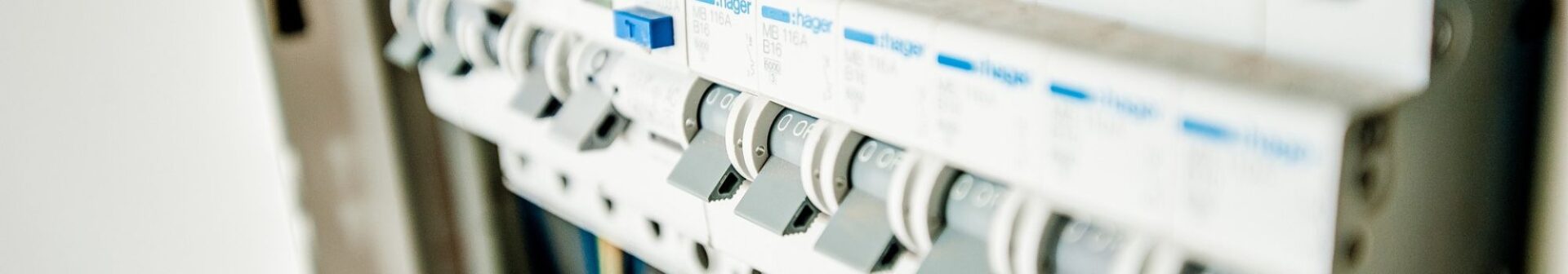 Halogen Free Flame Retardants_Phosphorus-based additives from Italmatch Chemicals_switches